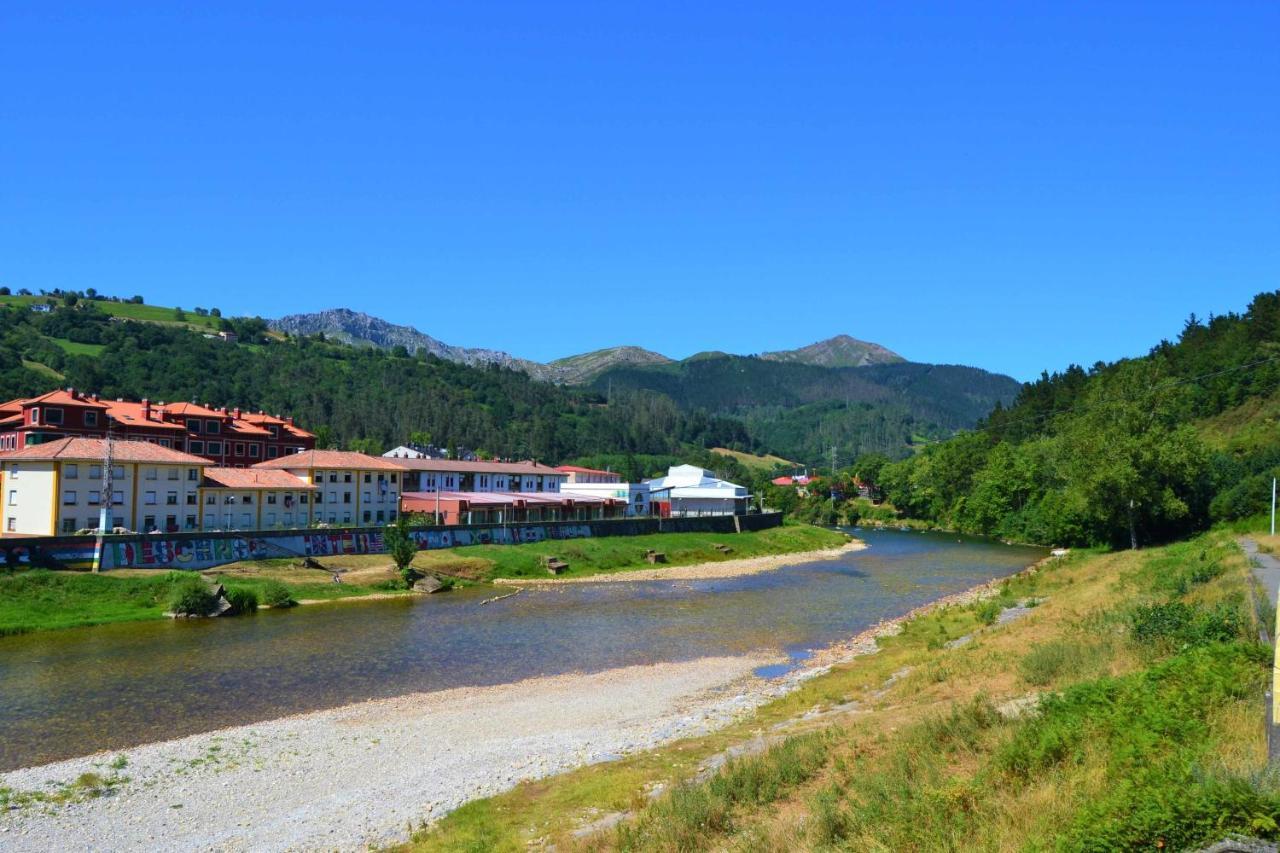 Vila Casa Palo Balcon A Picos De Europa Arriondas Exteriér fotografie